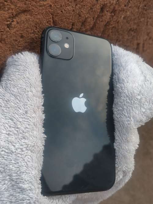 iPhone 11 || 64GB || Black || Good Condition || Please Read