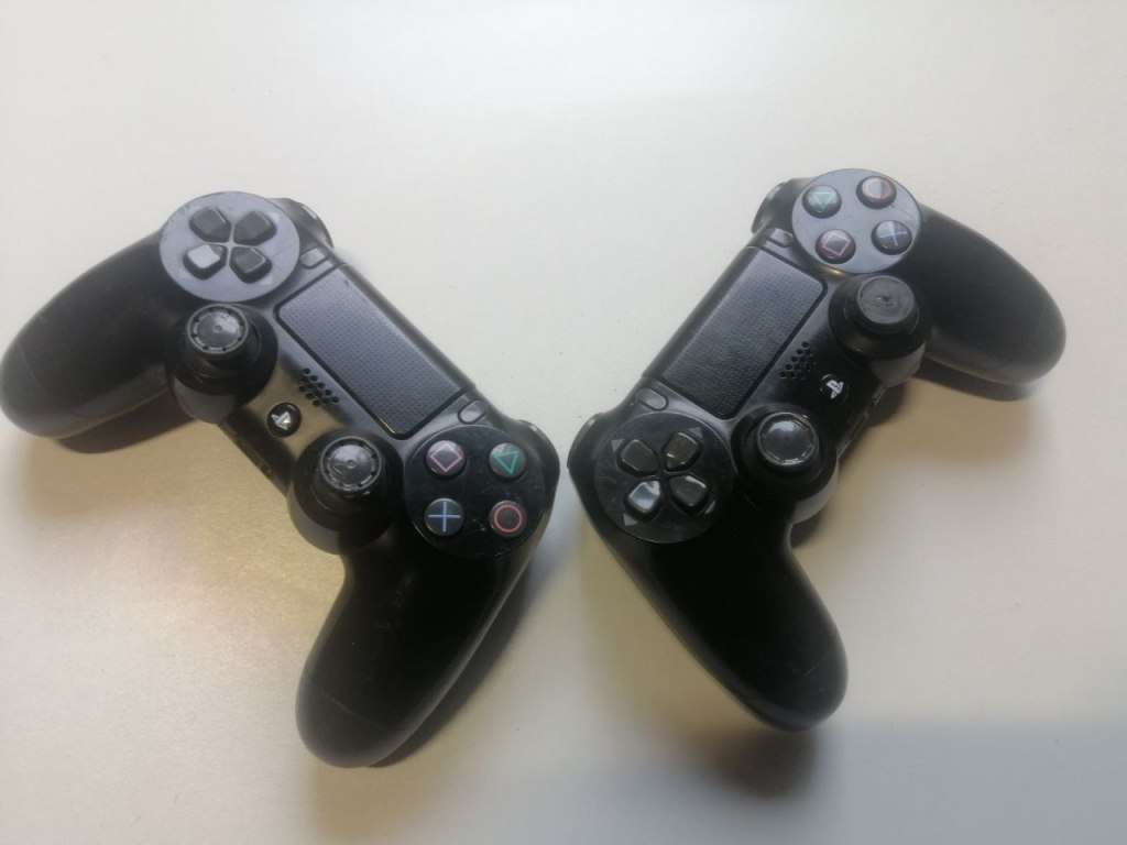 2 PS4 Black Controllers