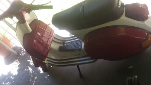 BARGAIN SEE PICTURES TWO SCOOTERS 1981 VESPA & A LML 150CC