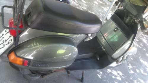 BARGAIN SEE PICTURES TWO SCOOTERS 1981 VESPA & A LML 150CC