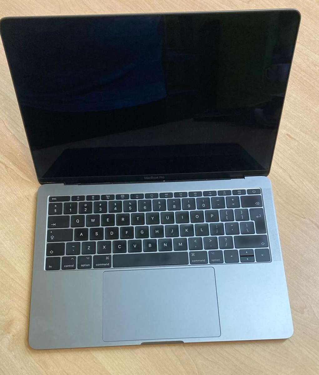 MacBook Pro (13-inch, 2017, Two Thunderbolt 3 ports) Refurbished