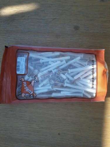 WALL PLUGS 6 X 70MM PACK OF 100