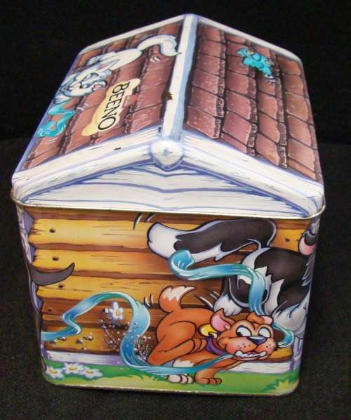 Beeno dog and Nibbles cat biscuit tins