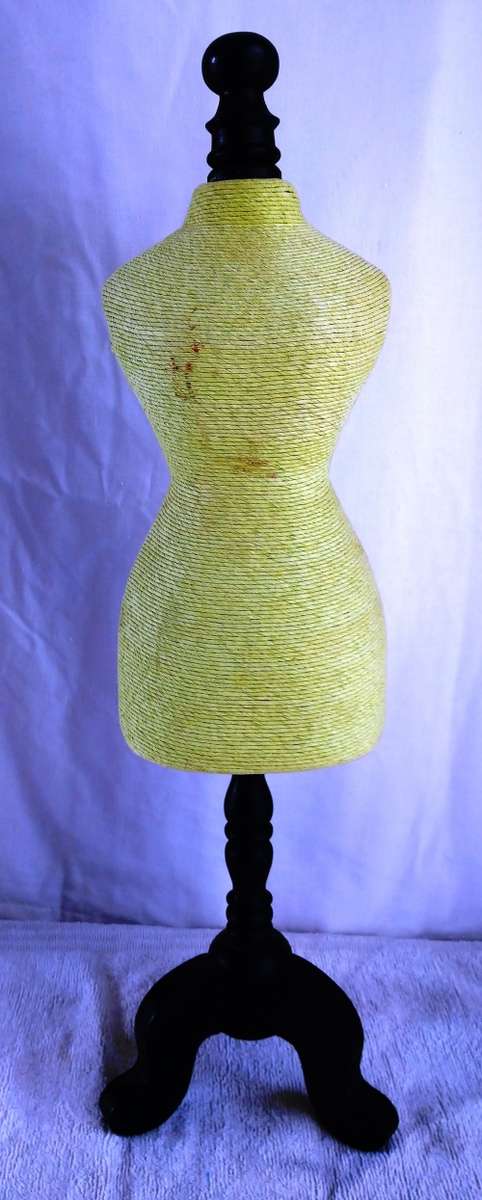 Dress up doll Jewelery Stand