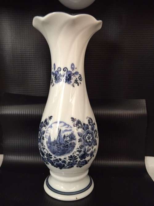 Oude Molen Blue Delft vase