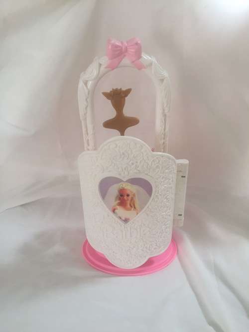 Mattel Barbie Wedding display stand 1998