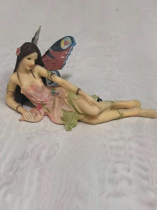 Fairy - Fairy  relaxing- Polyresin fairy with beautiful resin wings
