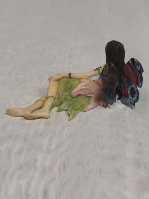 Fairy - Fairy  relaxing- Polyresin fairy with beautiful resin wings