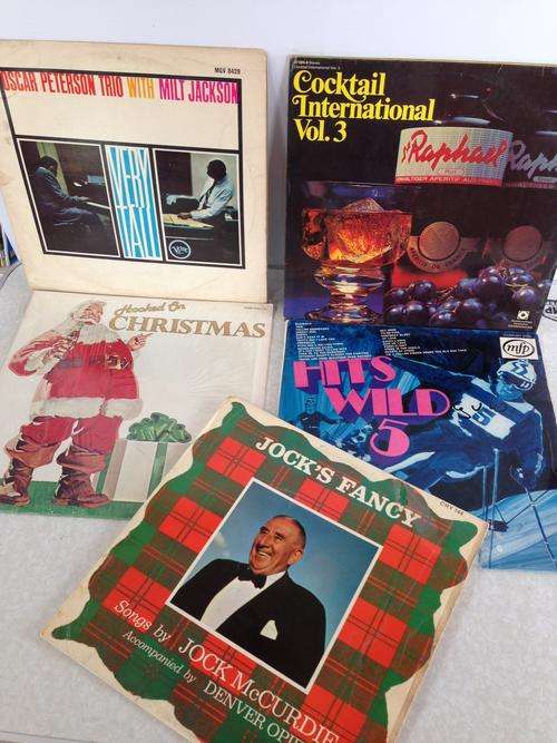 5 mixed international records /lp's