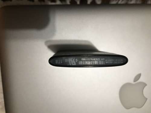 SAMSUNG 1TB USB3 SSD DRIVE