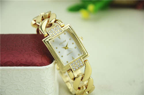 Fashion Luxurious Women's Watch