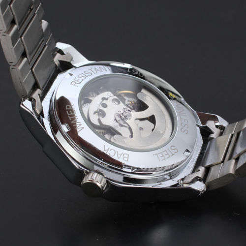 Mechanical Watch With Moving Gears