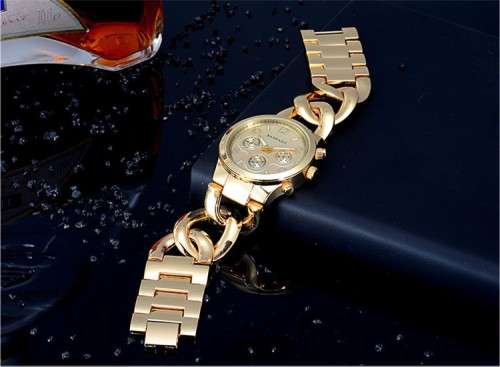 Baosaili Luxurious Women's Watch With Tags