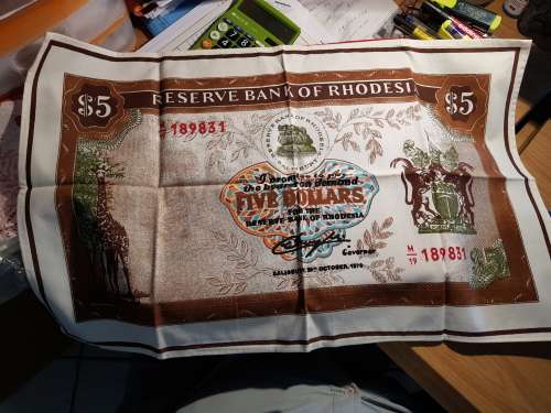RHODESIA ; TEA TOWEL 5 DOLLAR NOTE PRINT AS NEW