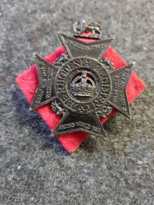 RHODESIA; RHODESIA REGIMENT BERET BADGE