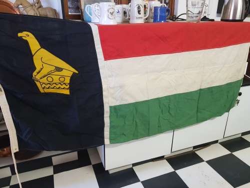 ZIMBABWE RHODESIAN NATIONAL FLAG  VERY GOOD CONDITION  1979/1980  BEFORE ZIMBABWE INDEPENDENCE