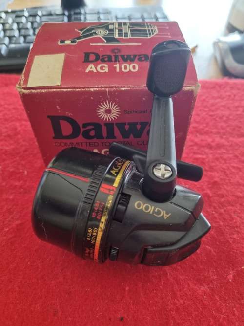 FISHING REEL  DAIWA  AG 100  IN BOX GOOD CONDITION
