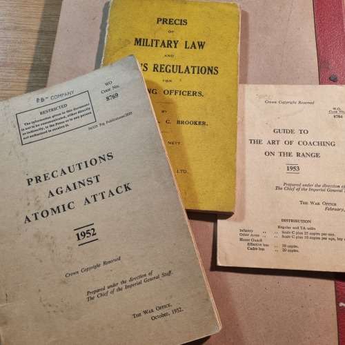 RHODESIA, BRIT MILITARY TRAINING BOOKLETS USED BY RHODESIAN ARMY (3) BELONGED TO SGT PRETORIUS RLI