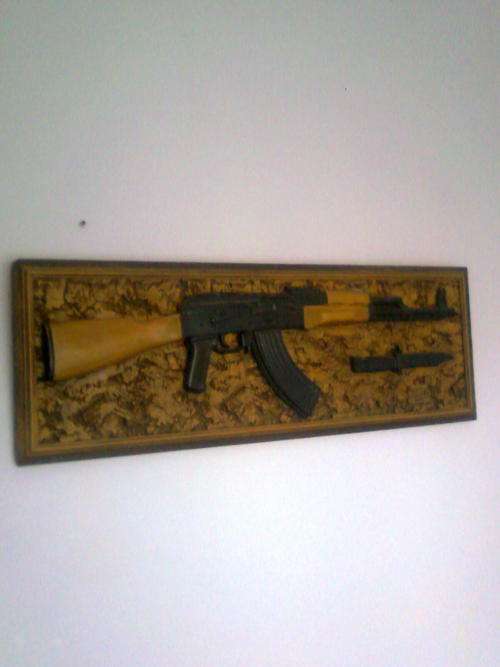 AWESOME REPLICA REAL SIZE AK47 PLASTIC OVER HARD SPONGE