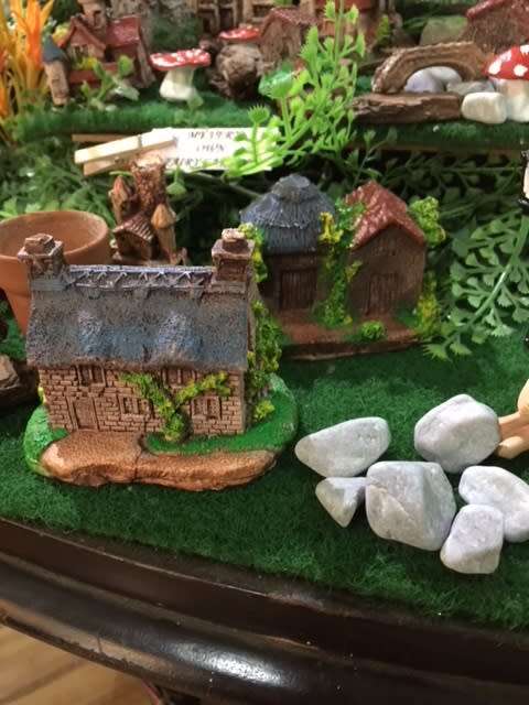 miniture fairy house for your fairy garden