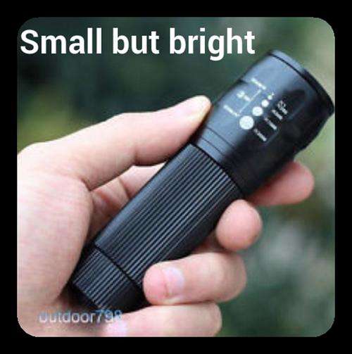 "2 ON AUCTION " Powerful little zoomable torch. "Including3 FREE batteries.