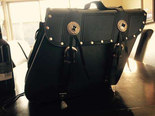 WOW!! RETRO MOTORCYCLE BAGS (LIKE NEW) OPEN TO OFFERS