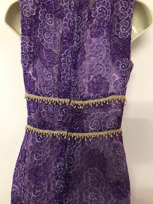 8 - 10 / 32 - 34 purple and gold  vintage 1940s evening gown floor length.