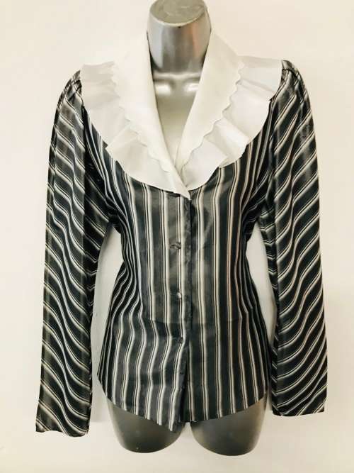 12 / 36 silver & white striped vintage blouse Peter Pan collar