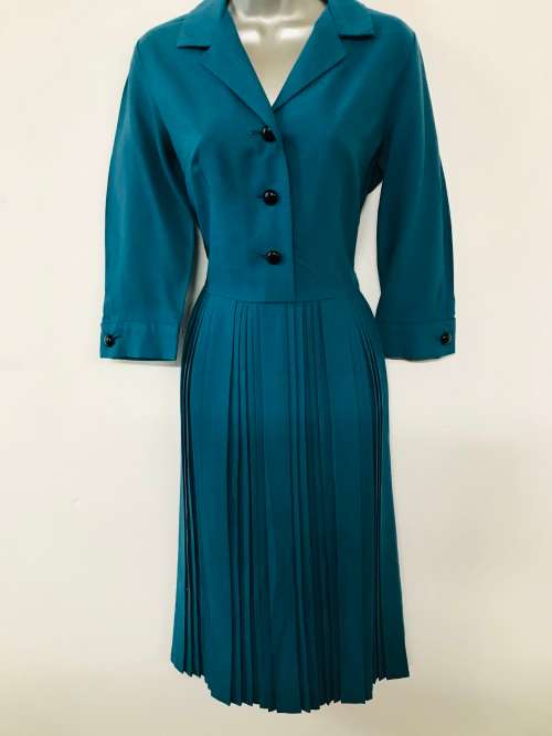 1940s true vintage blue dress must see.generous 10 / 34 MUST EE.