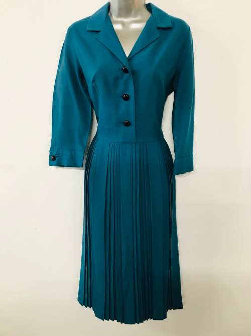 1940s true vintage blue dress must see.generous 10 / 34 MUST EE.
