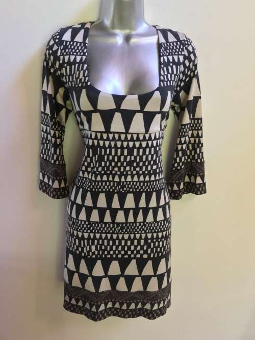 12 - 14 / 36 - 38 Diane Von Furstenberg designer dress