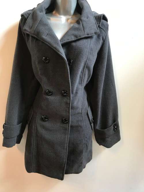 16 / 40 grey coat with hood