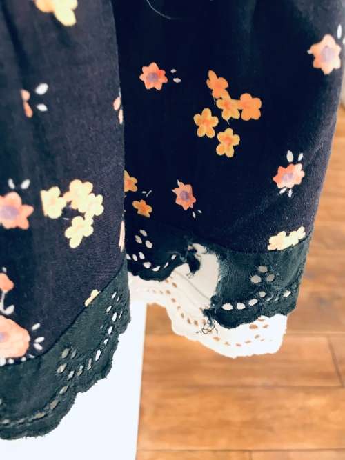 12 / 36 prairie dress with collar vintage designer is CORONET