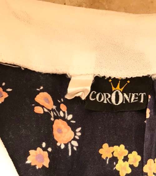 12 / 36 prairie dress with collar vintage designer is CORONET