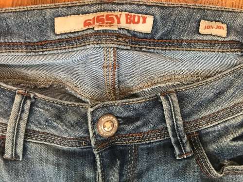 10 / 34 Designer is SISSY BOY Jon Jon SKINNY jeans