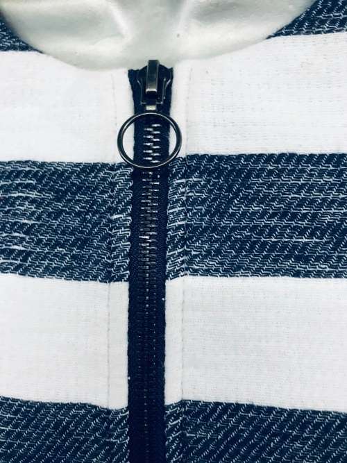 10 / 34 lined striped jacket - quality jacket fitted. Lovely on.