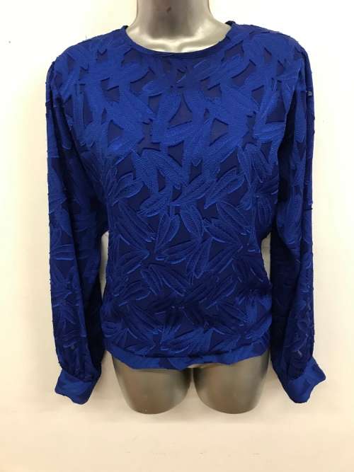 12/36 to 14 / 38 VINTAGE KRESIV INTERNATIONAL blouse shirt ornate. Stunning.