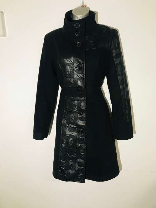 Made in ITALY black detail trench coat STUNNING suits 36 or 38 / 12 - 14