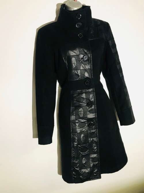 Made in ITALY black detail trench coat STUNNING suits 36 or 38 / 12 - 14