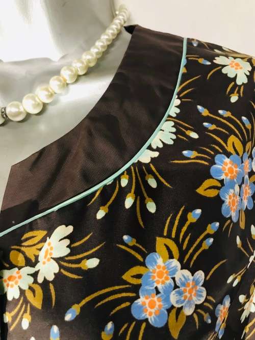 Vintage brown floral suits 38 / 14 top or dress