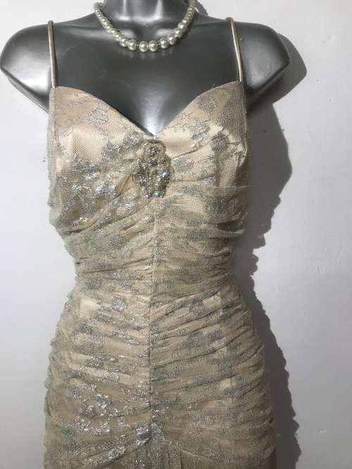 Designer dress by JESSICA McClintock 10 / 34 USA designer  floor length ball gown