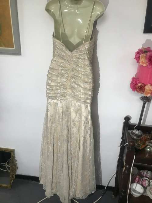 Designer dress by JESSICA McClintock 10 / 34 USA designer  floor length ball gown