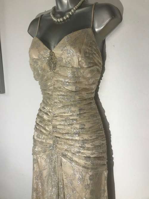 Designer dress by JESSICA McClintock 10 / 34 USA designer  floor length ball gown