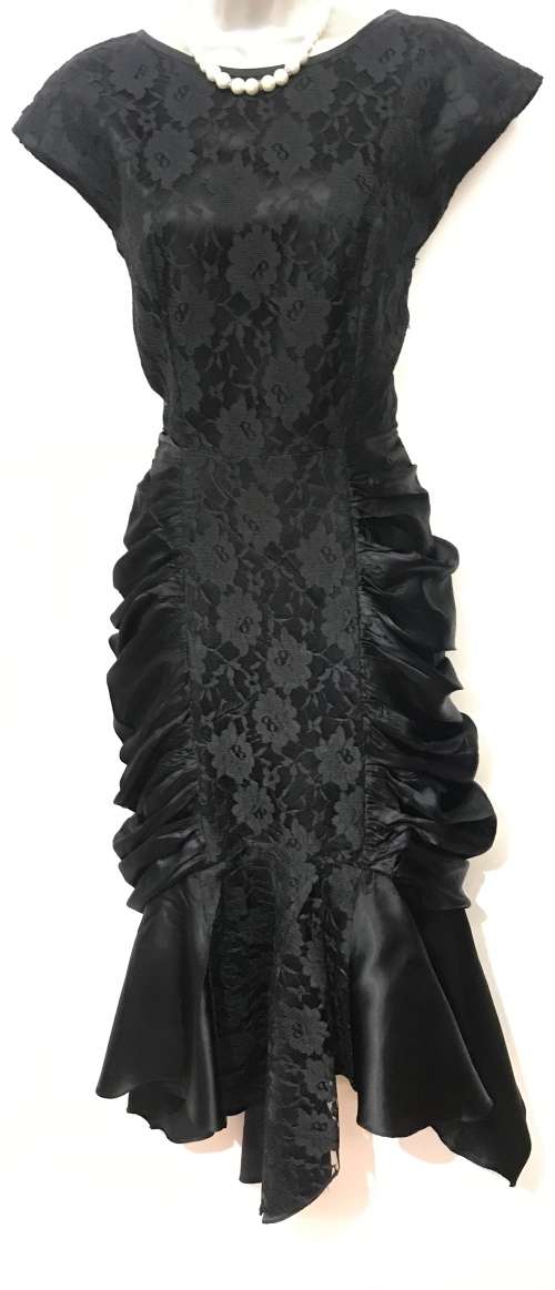 Circa 1980s vintage black evening dress STUNNING suits 34 / 10 Lori Ann