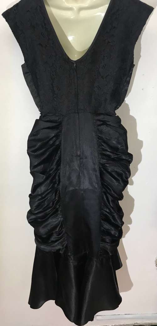 Circa 1980s vintage black evening dress STUNNING suits 34 / 10 Lori Ann