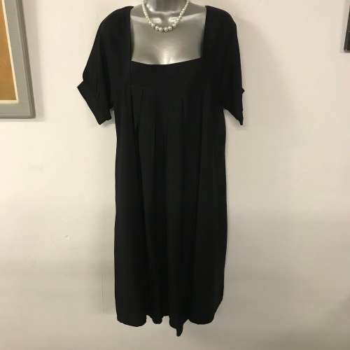 36 - 38 made the n Paris silky dress pleated