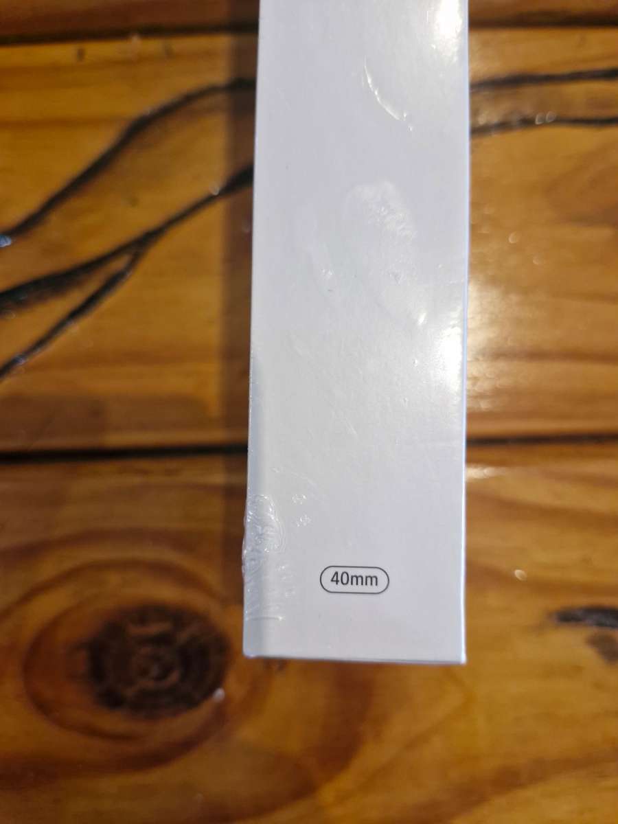 **Brand new Sealed** Samsung Galaxy Watch 5 40mm