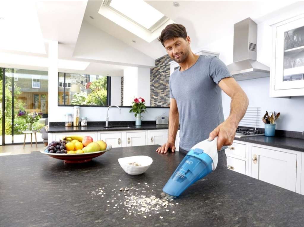 Black + Decker Dustbuster