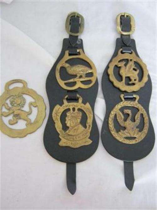 HORSE BRASS X 2 ON STRAP 28.50cm LONG & 1 LOOSE...