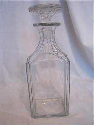 VINTAGE CLEAR CRYSTAL SHERRY DECANTER...20.50cm HIGH. WITH OCTAGONAL FLUTED STOPPER IN PLACE